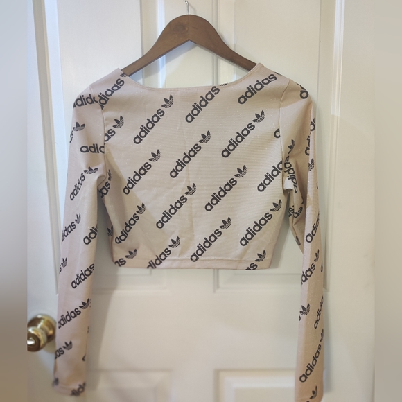 Adidas Athletic Crop Top -Size M - Picture 2 of 9